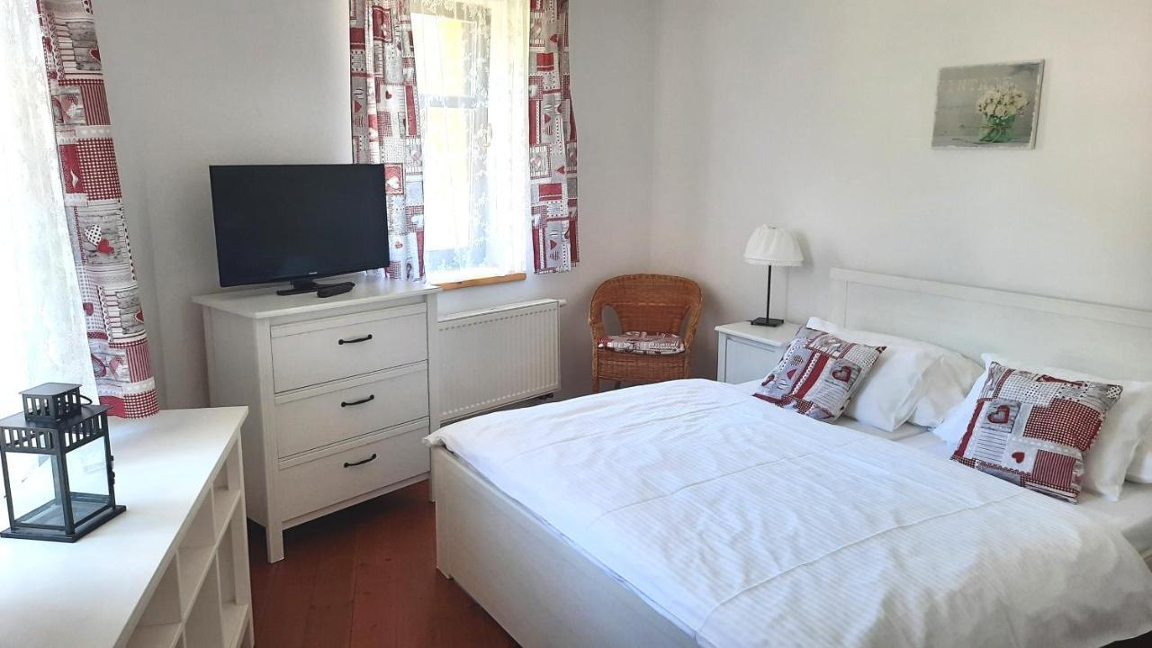 Hotel Strelnice Teplice nad Metují Екстериор снимка