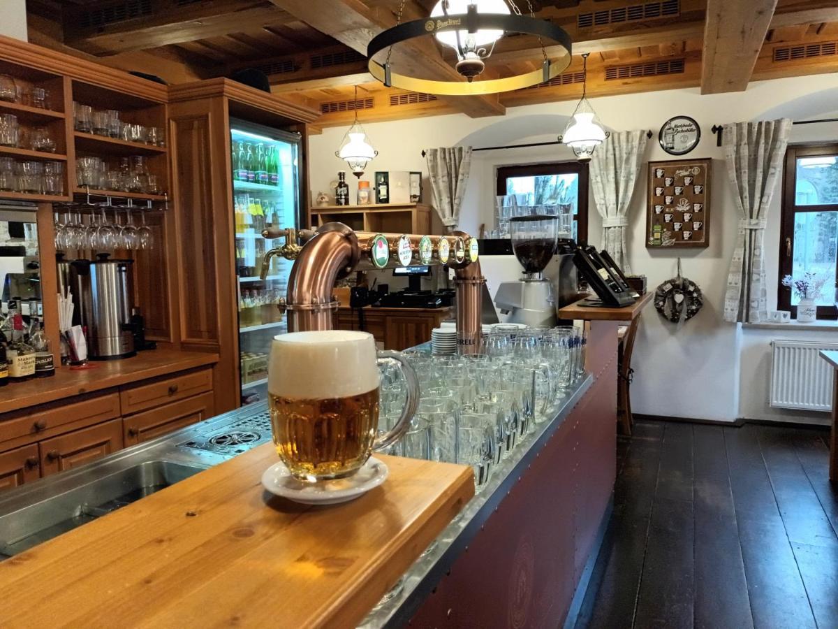 Hotel Strelnice Teplice nad Metují Екстериор снимка