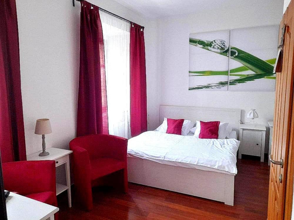 Hotel Strelnice Teplice nad Metují Екстериор снимка