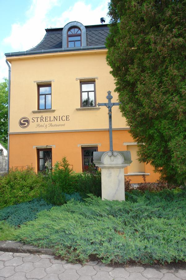 Hotel Strelnice Teplice nad Metují Екстериор снимка