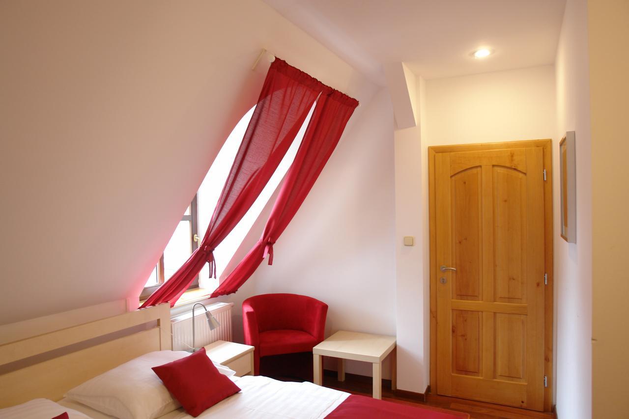 Hotel Strelnice Teplice nad Metují Екстериор снимка