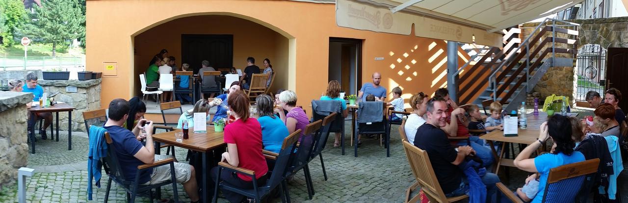 Hotel Strelnice Teplice nad Metují Екстериор снимка